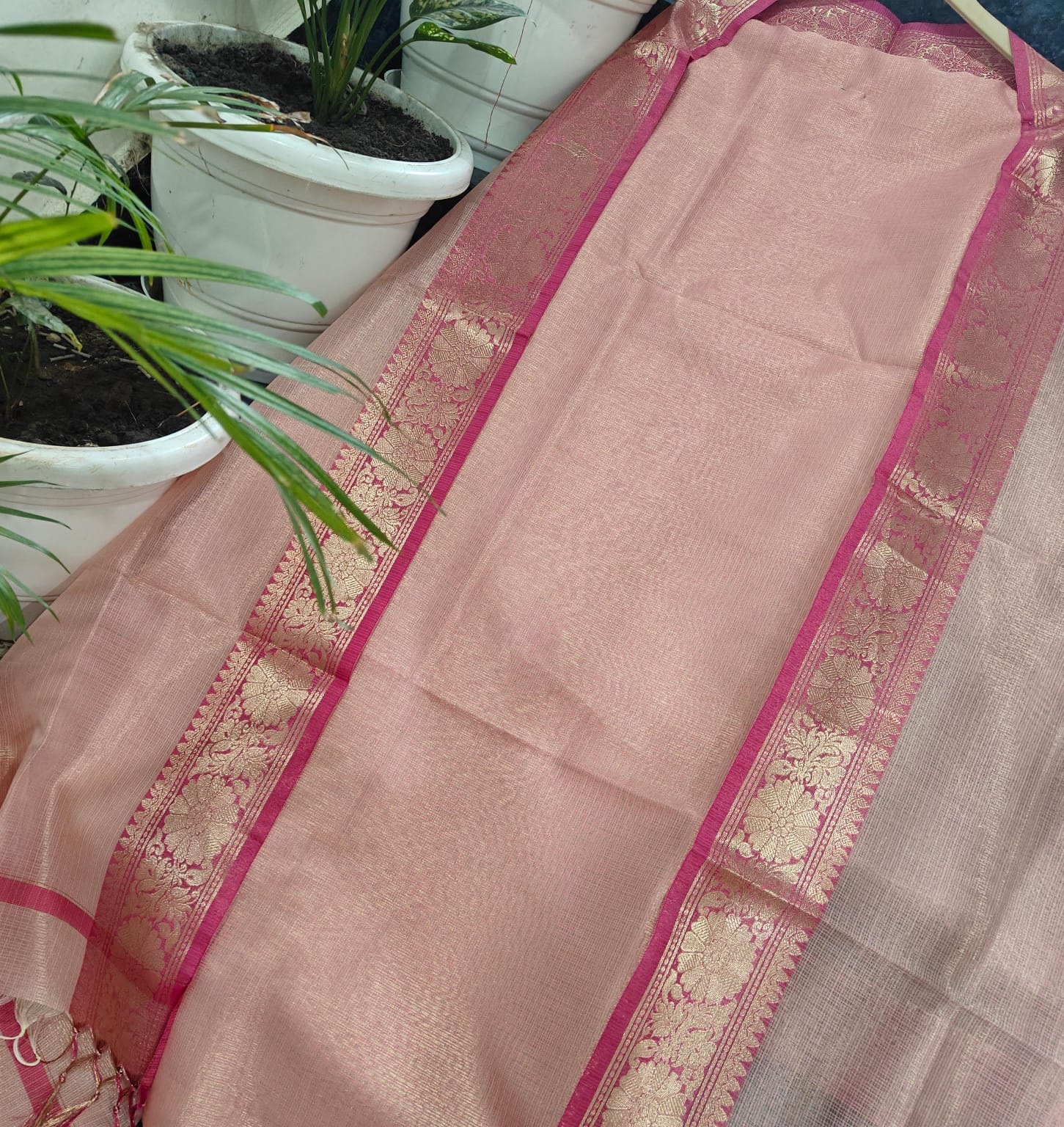 The Royal Glow: Kota Tissue Elegance