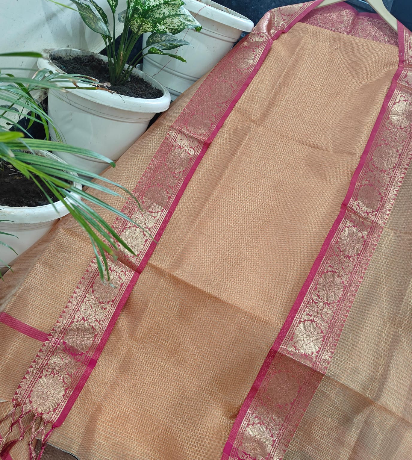 The Royal Glow: Kota Tissue Elegance