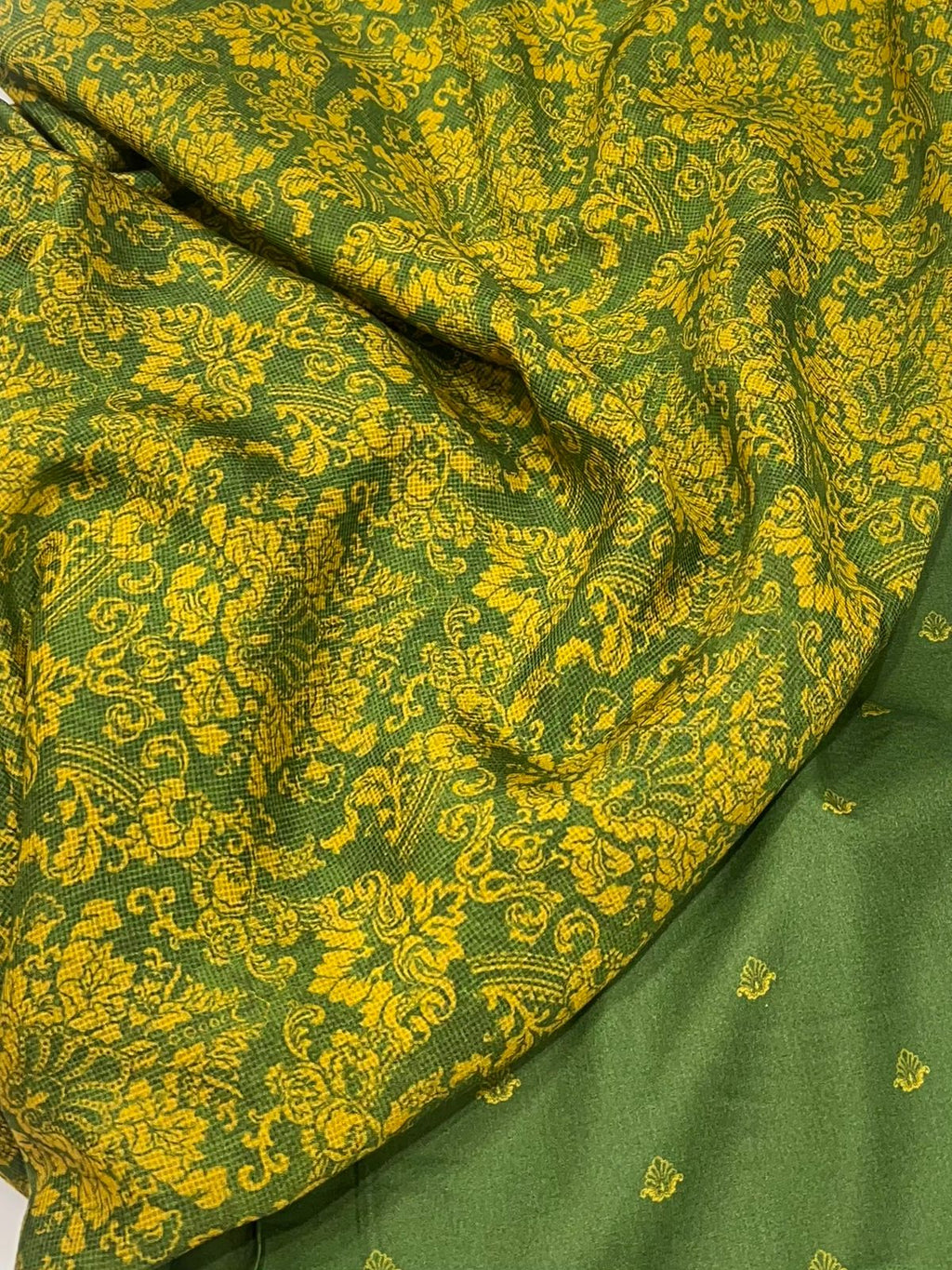 The Tista Elite: Printed Mul Check Cotton